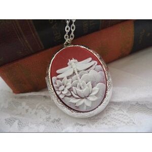 Christmas gift mom sister RED Dragonfly Mourning Locket Necklace Picture Box